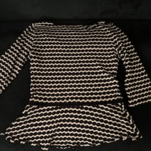 Max Studio Black/White Petite Medium Fall/Winter Top NWT - Picture 5 of 5